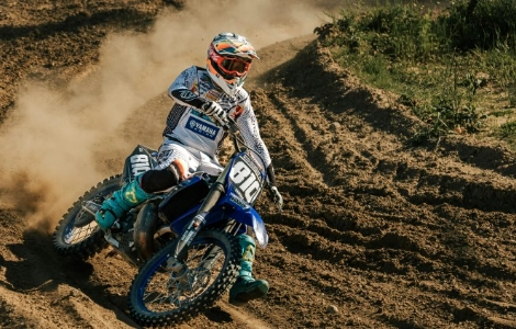 sistem komunikasi motosikal premium